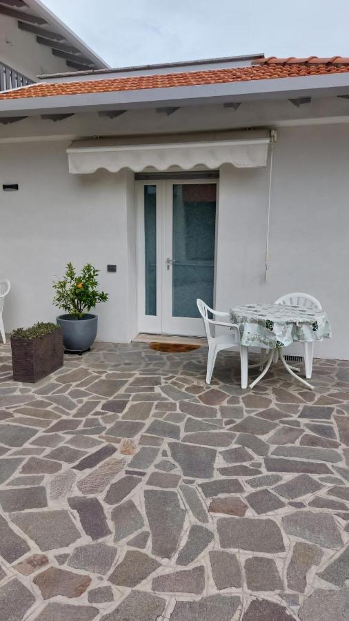 Sam&Sun Apartment Torbole Sul Garda ภายนอก รูปภาพ