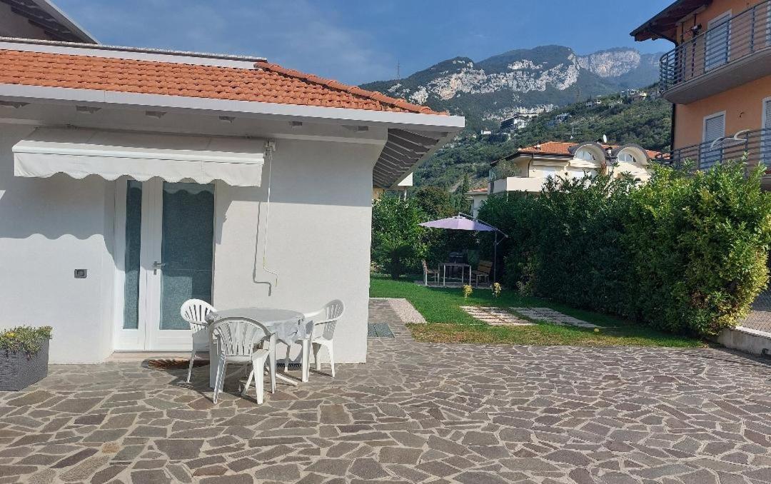 Sam&Sun Apartment Torbole Sul Garda ภายนอก รูปภาพ